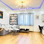 Villa Luxvillas