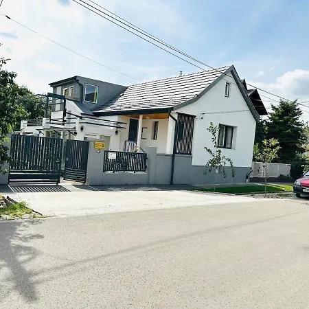 Vilă Luxvillas *