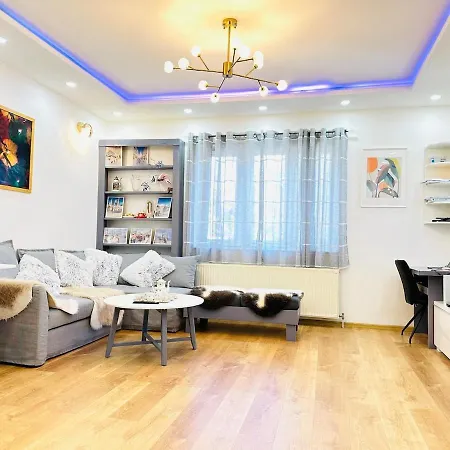 Vilă Luxvillas