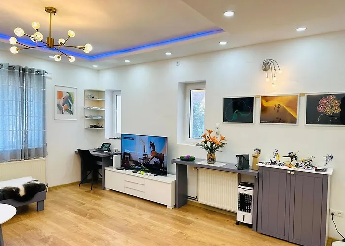 Luxvillas